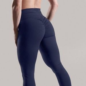 Navy high waisted scrunch butt leggings